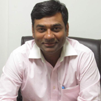 DR VINEET GUPTA